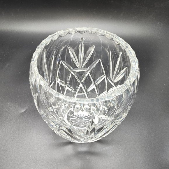 Ceska Vase Leaded Crystal With Diamond & Fan Pattern 6" Floral Table Size JJ3823 - Picture 4 of 9